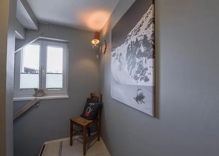 Alpenglueck By كابرون